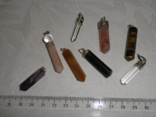 přívěšek krystal s kamenem různé