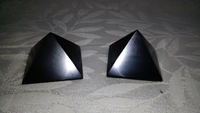 pyramida šungit Rusko (3-3.5 cm) Karélie
